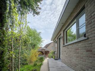 Deze gelijkvloerse woning is gelegen op het einde van een doodlopend straatje. Op wandelafstand van het centrum van Heusden,winkels en...