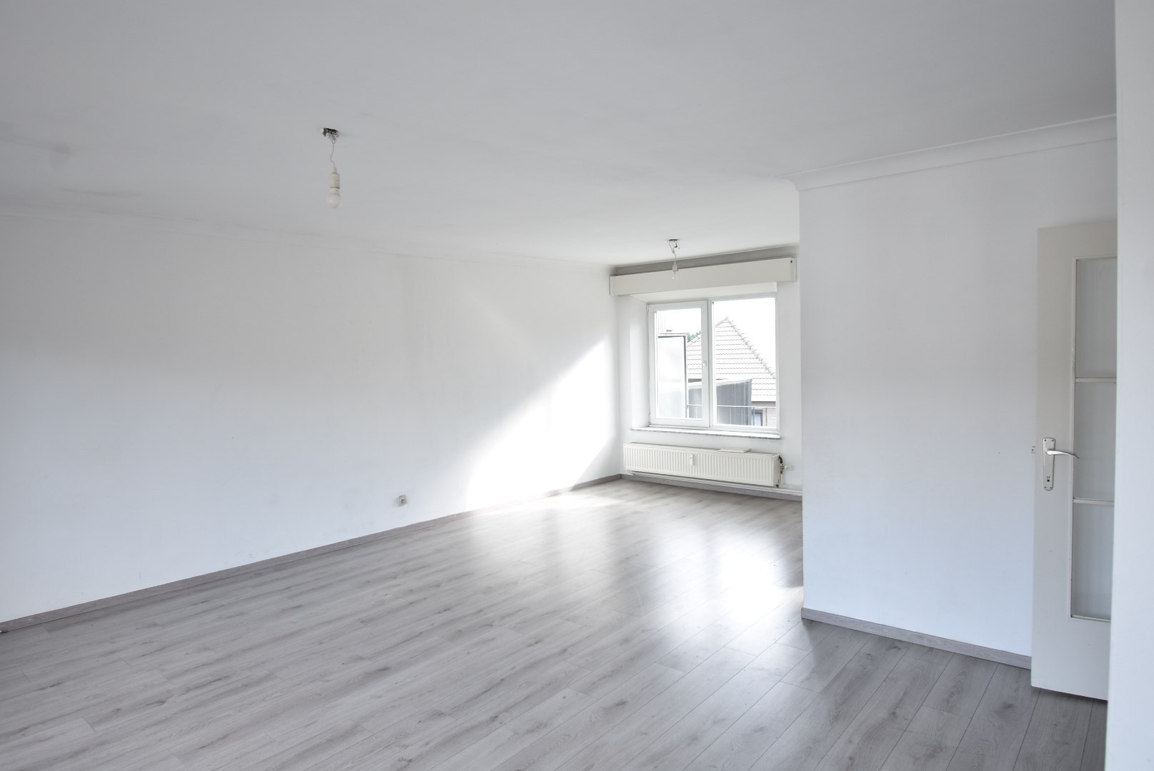 Degelijk appartement met 2 slaapkamers in centrum Hoeselt - foto 5