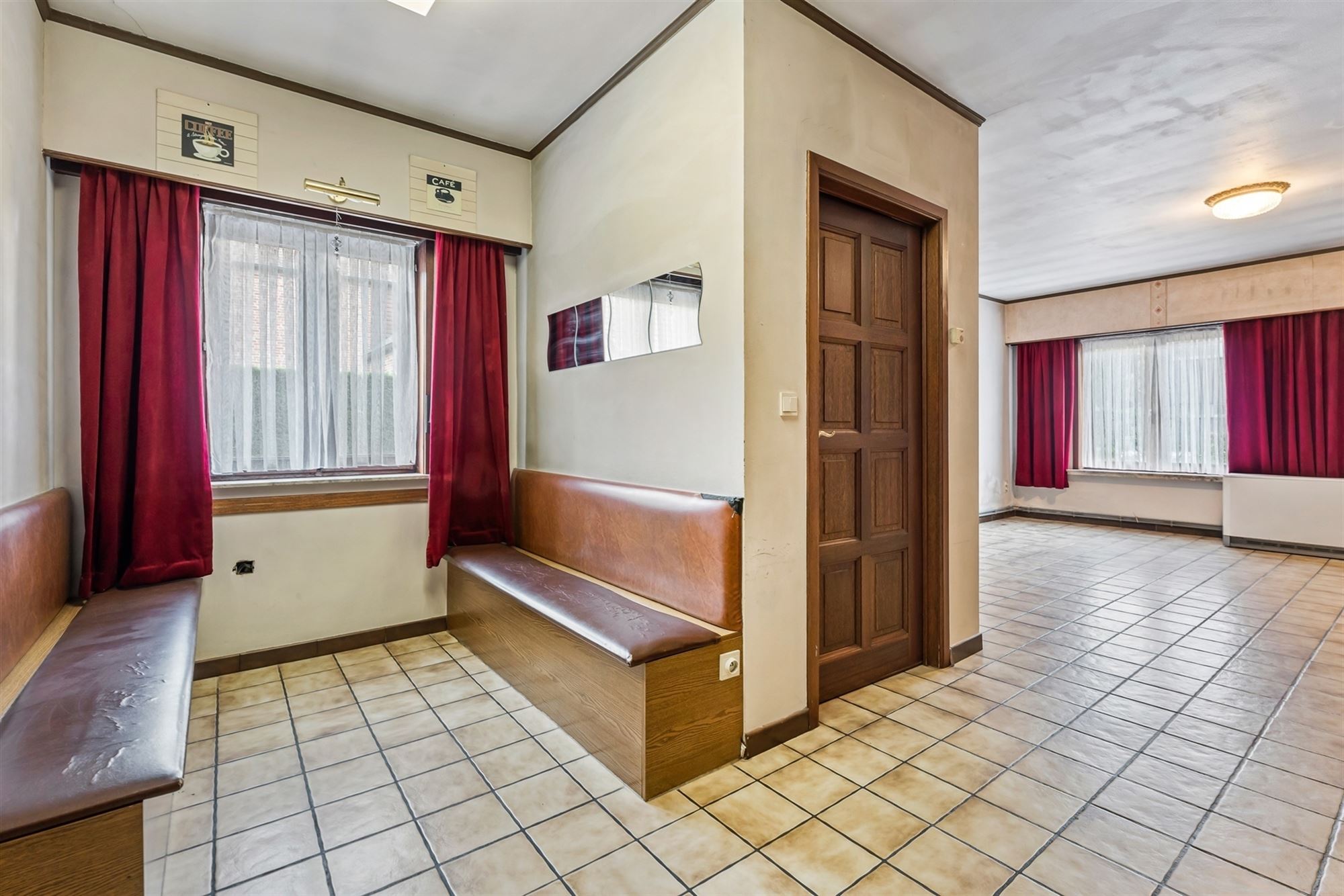 WONING MET GELIJKVLOERSE KAMER OP 950M2 - foto 3