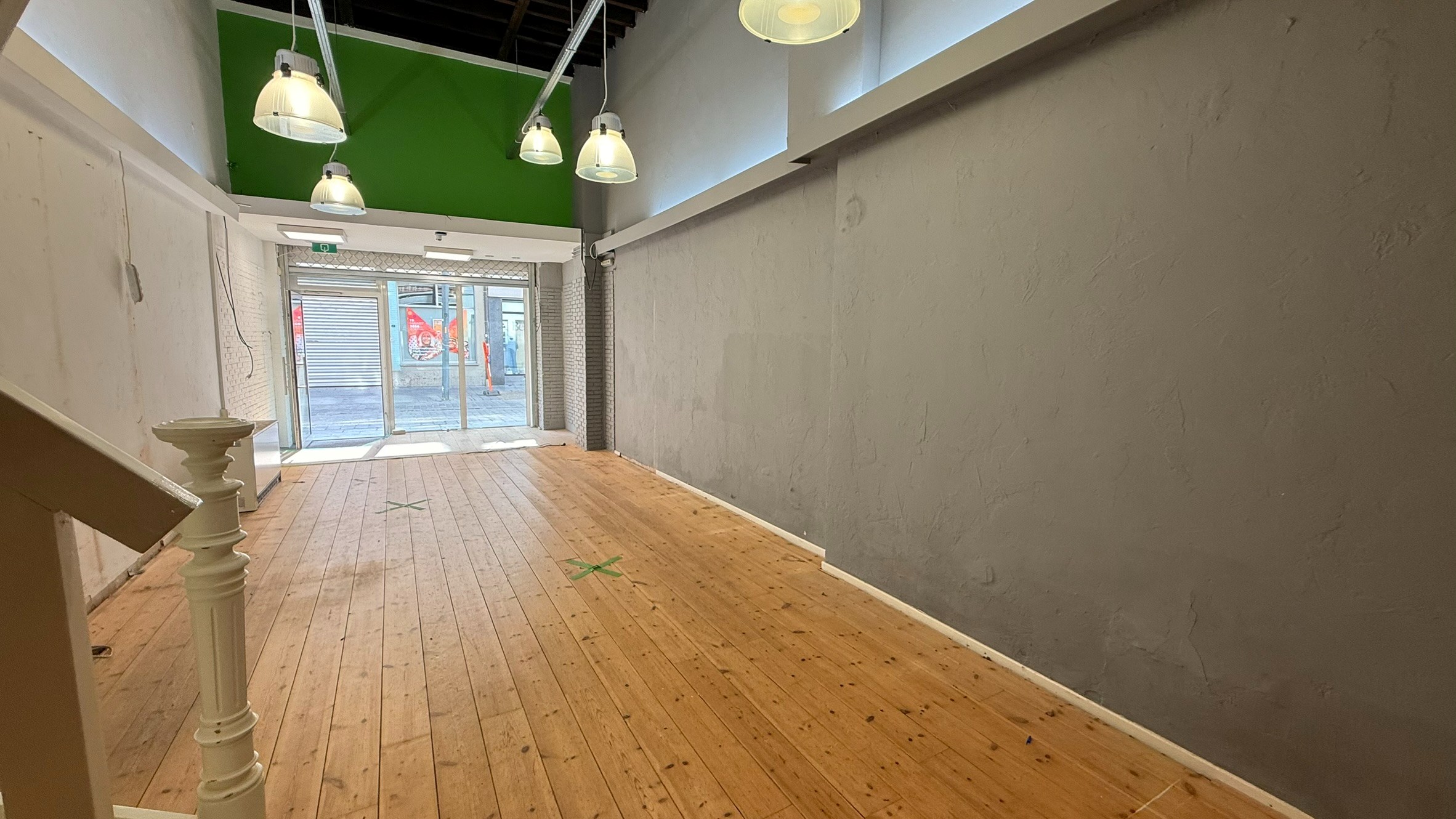 Commercial à louer à Maaseik - photo 4