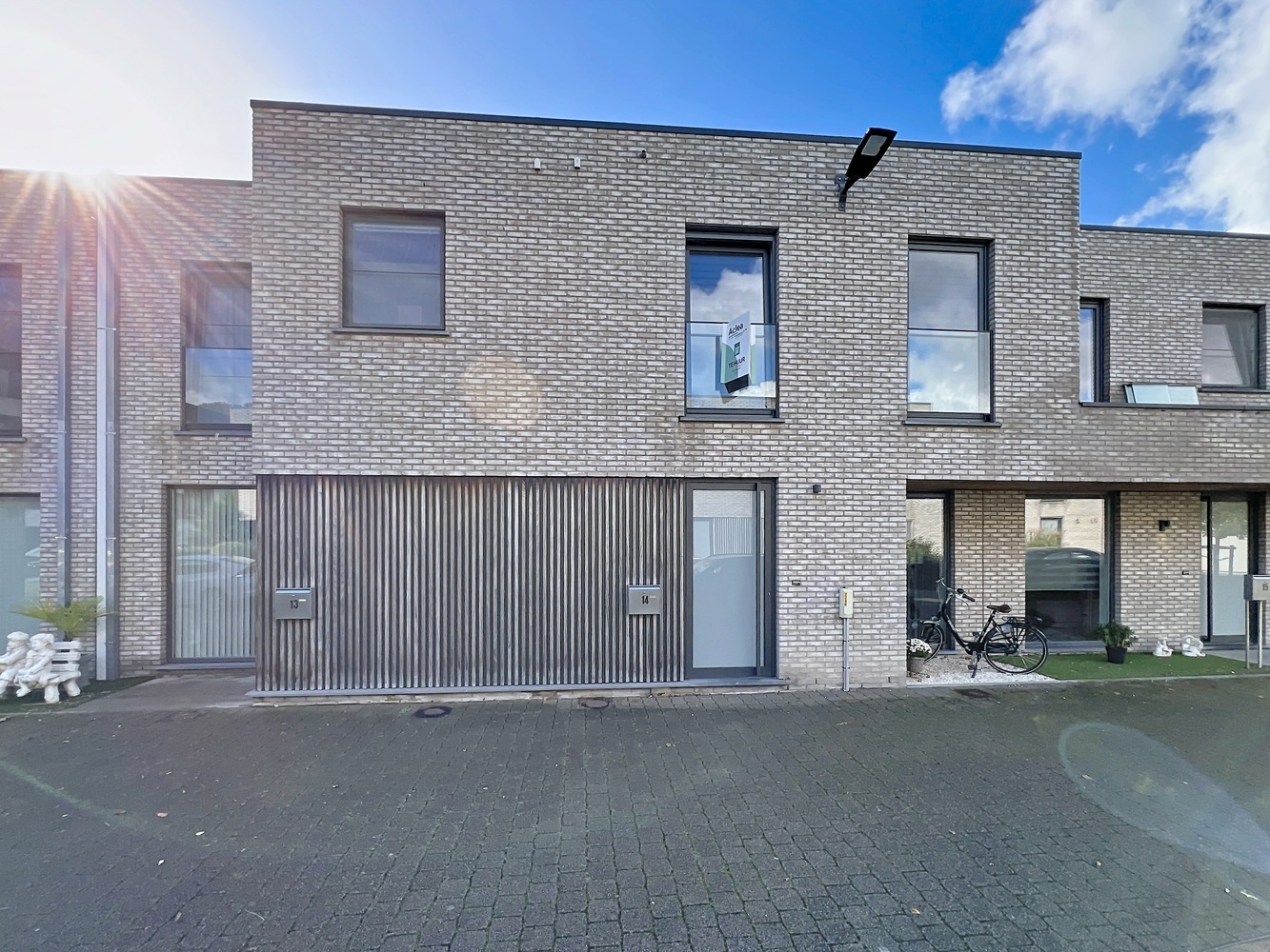 Moderne woning met tuin - foto 1