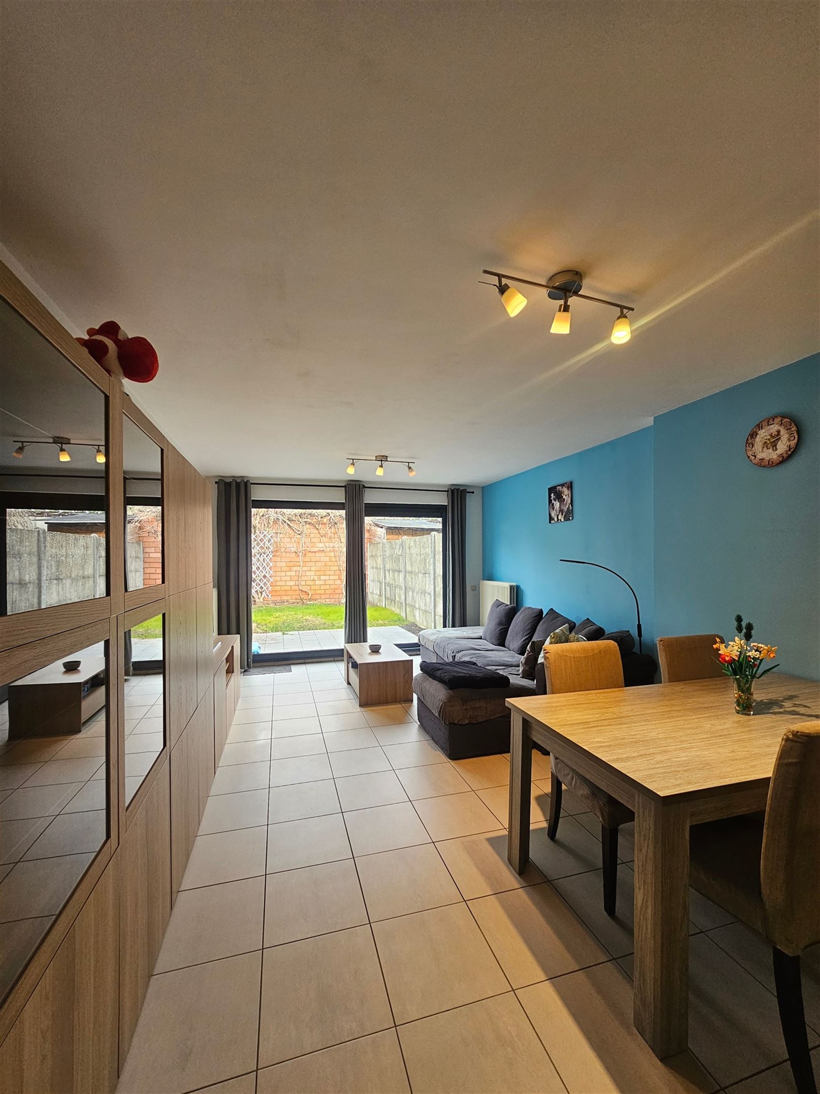 Gelijkvloers appartement met tuin en garagebox. - foto 4