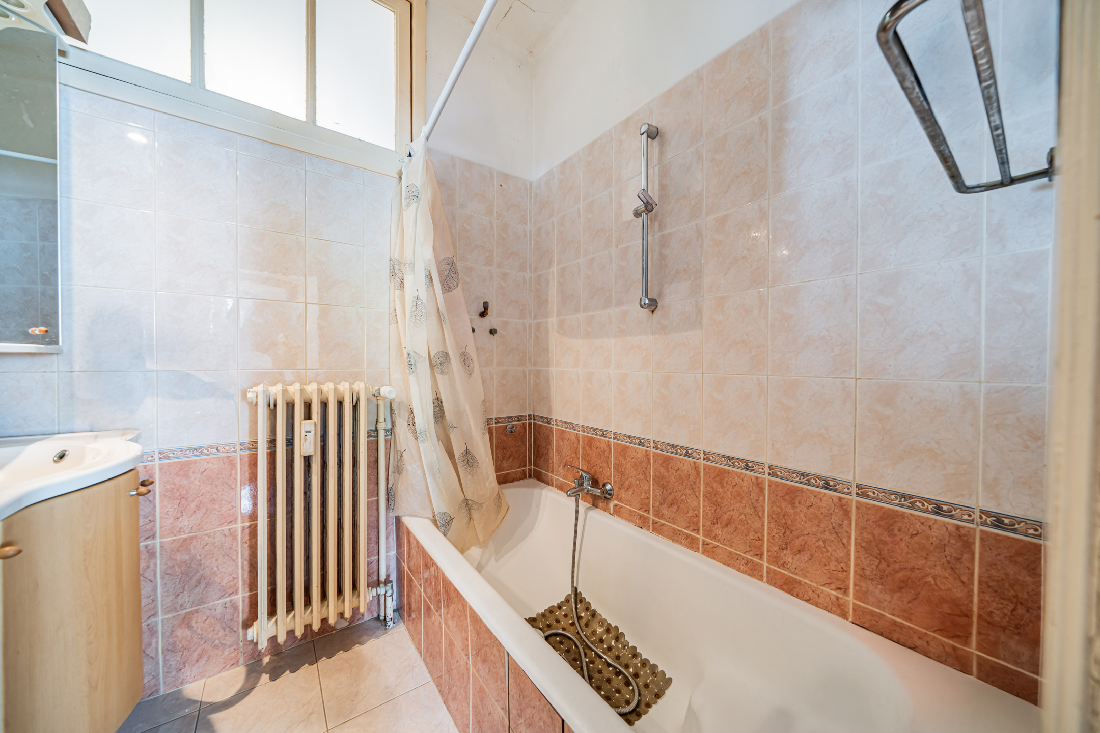 Mooie, lichte flat met kelder en dienstbodekamer - foto 5