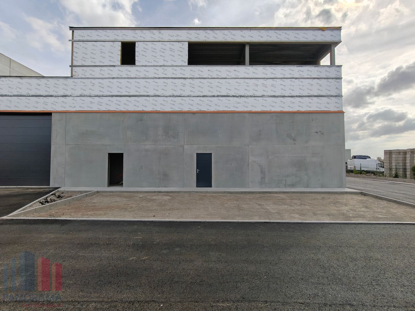 Unité PME nouvellement construite : 164 m² d'entrepôt avec 164 m² de bureaux - photo 2