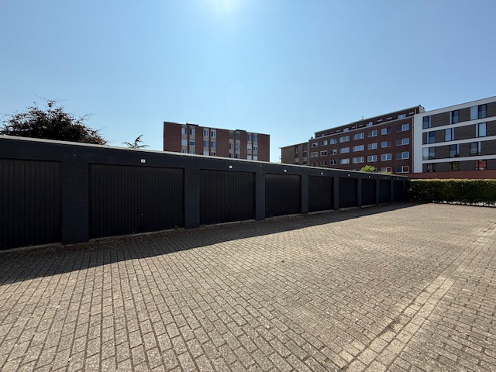 Afgesloten garagebox te koop (box nr. 6) - foto 2
