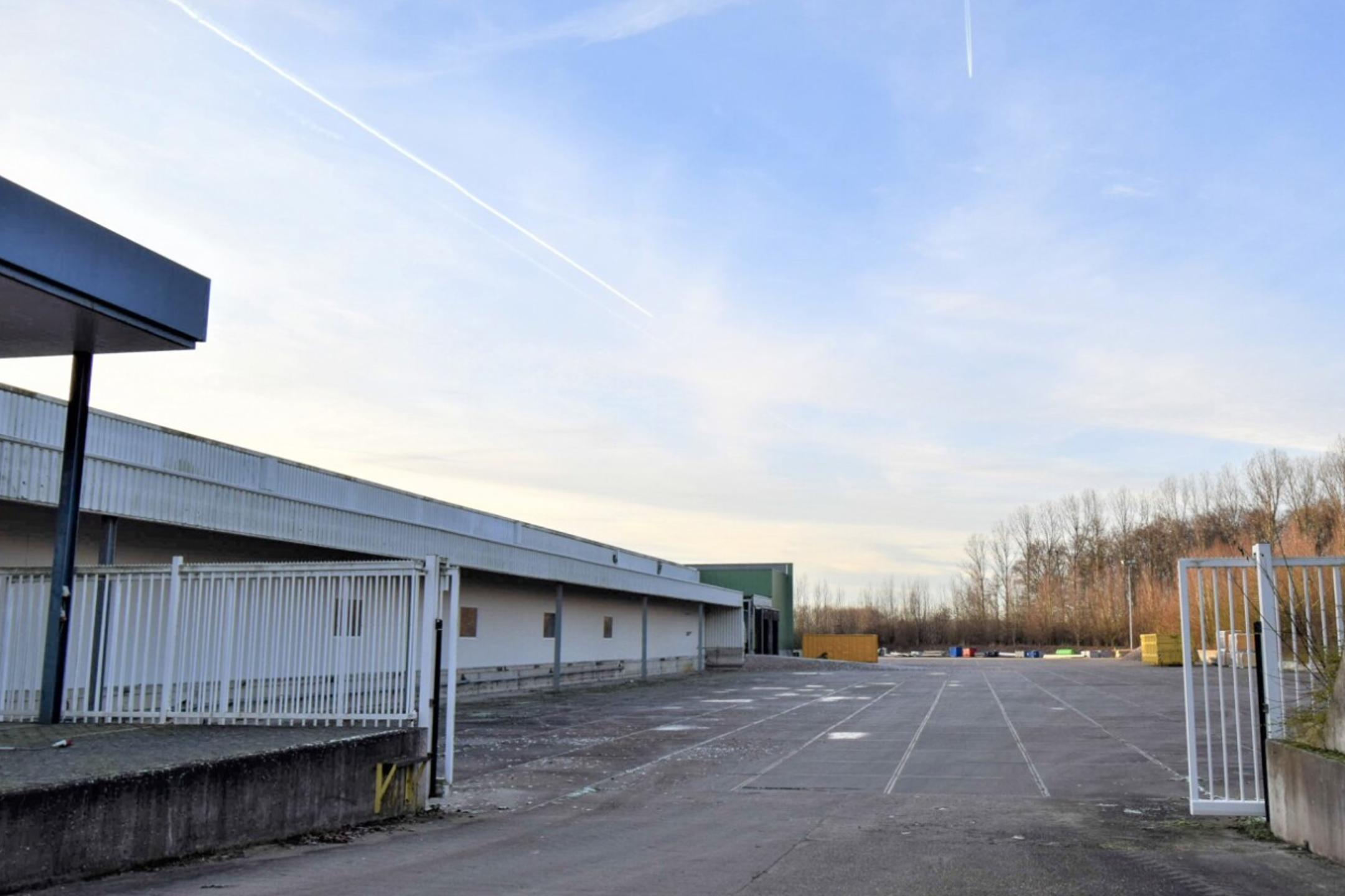 KMO-unit te huur met een oppervlakte van 1.205 m². - foto 4