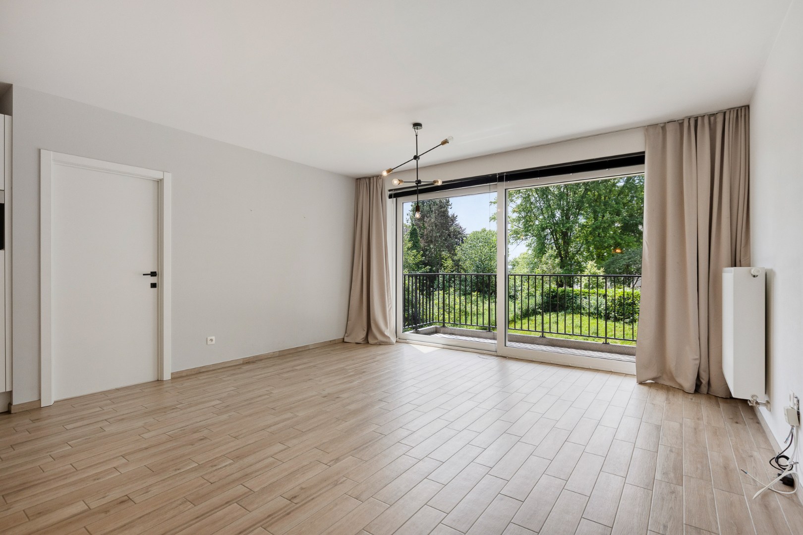 Instapklaar 1-slpk appartement te Laken - foto 5