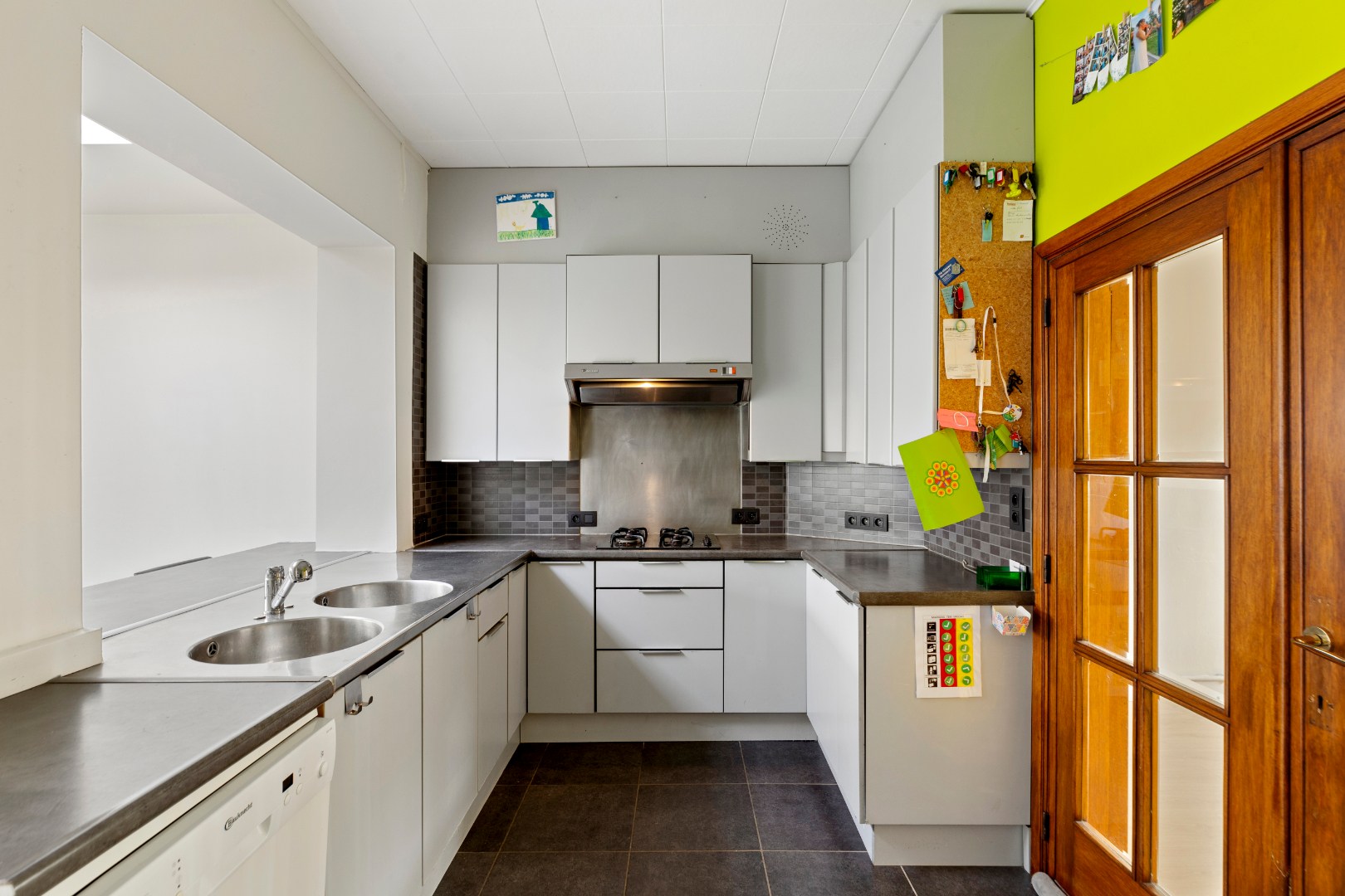 Gerenoveerde woning nabij het centrum van Veurne! - foto 5