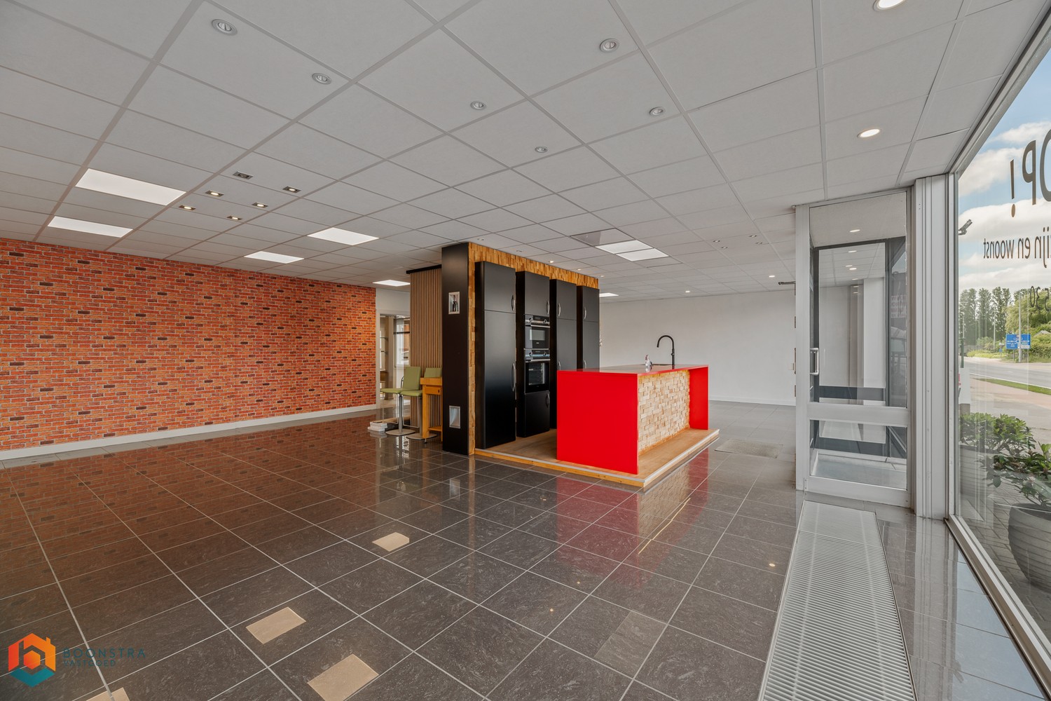 Handelsgelijkvloers met garage &amp; woonst op toplocatie - foto 3