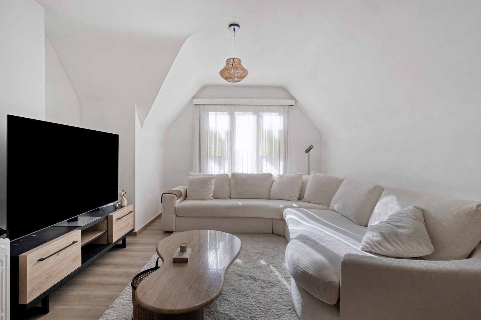 Instapklaar appartement met 2 slaapkamers en garage - foto 4