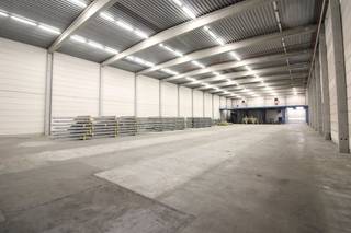Opslagplaats met een zeer goede bereikbaarheid. Alle oppervlaktes mogelijk! Bel nu voor meer info of een plaatsbezoek 09 219 90 20