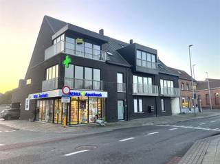 Ruim duplex-appartement te huur te Baasrode met zicht op Schelde en groot zonneterras.Welkom bij deze unieke kans om te wonen in een prachtig...
