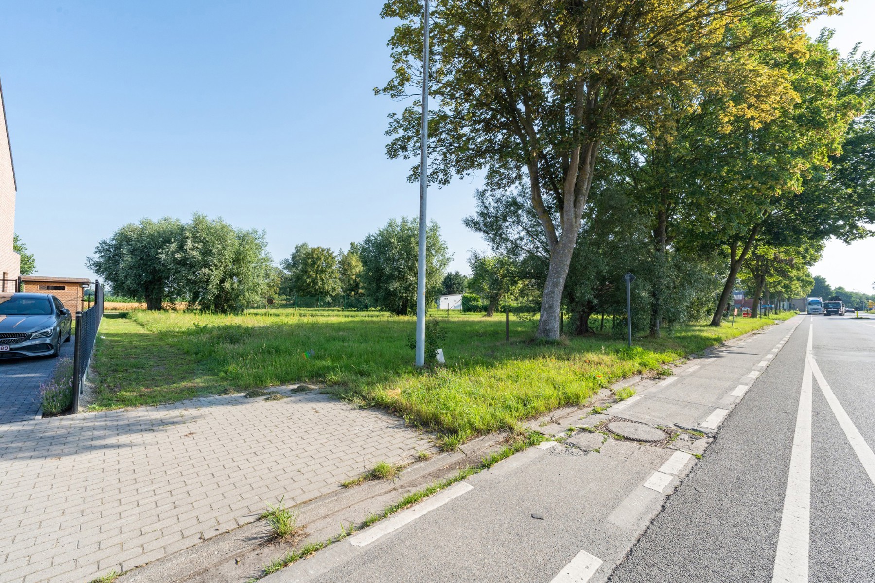 Rustig gelegen villagrond halfopen bebouwing - foto 4