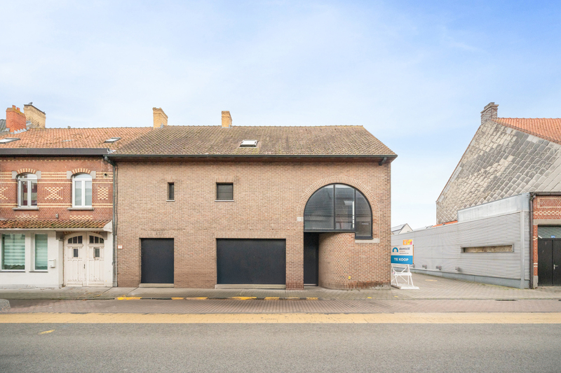 Commercial for sale in Roeselare with 3 bedrooms - photo 1