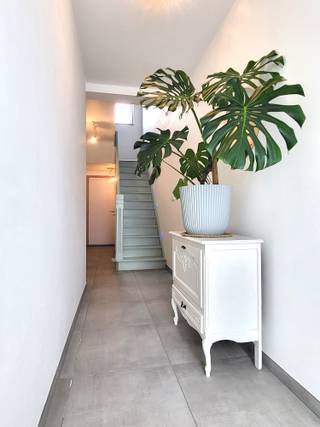 ZAT 6/6 - 1ste BEZOEKDAG OP AFSPRAAK 0488 85 81 84 Totaal gerenoveerde woning van 2016-2017 op een perceel van 840 m², met oog voor comfort, ruimte...