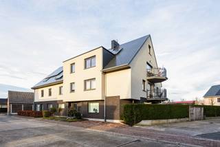 Te koop in Zandbergen.Voor een bezoek bel Saimen 0470 79 24 20 of mail - saimen@cornelis-goeman.beIn de hedendaagse en rustig gelegen Residentie te...