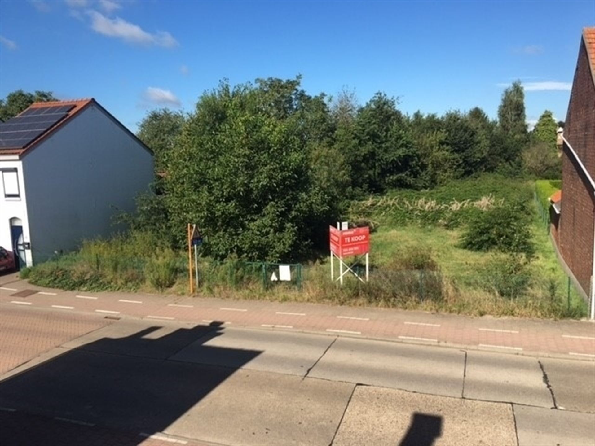 Lot 1 bouwgrond van 10 are voor halfopen bebouwing. - foto 4