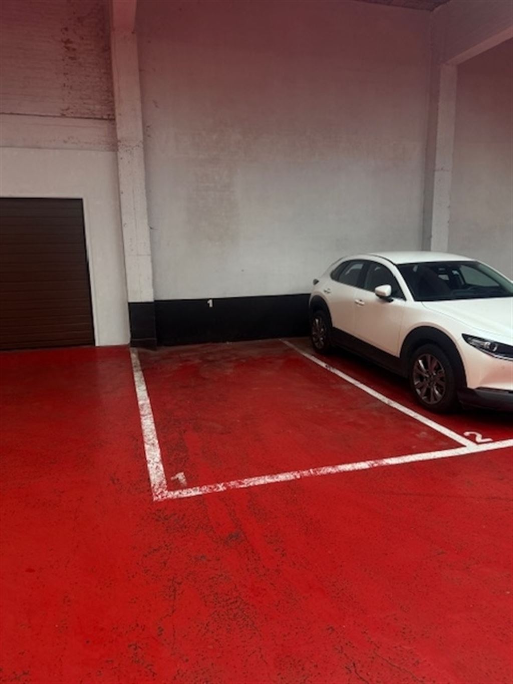 Brede autostaanplaats op centrale locatie - foto 4