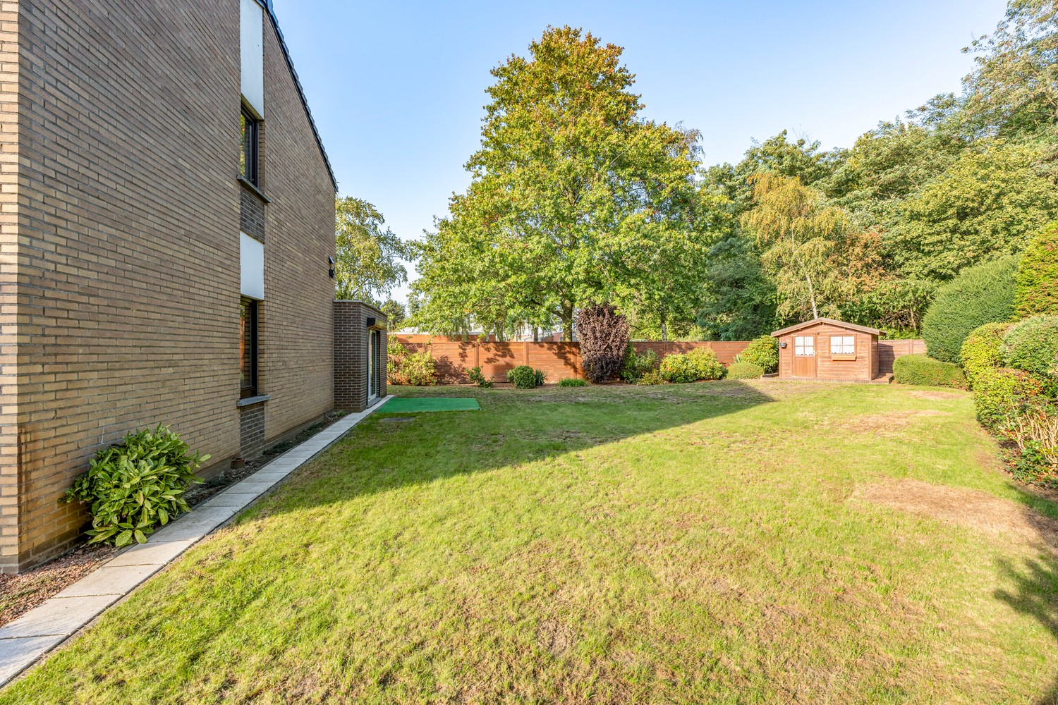 Zeer mooi gelegen half-open woning met tuin op 6 are tegen de Kesselse Bergen ! - foto 3