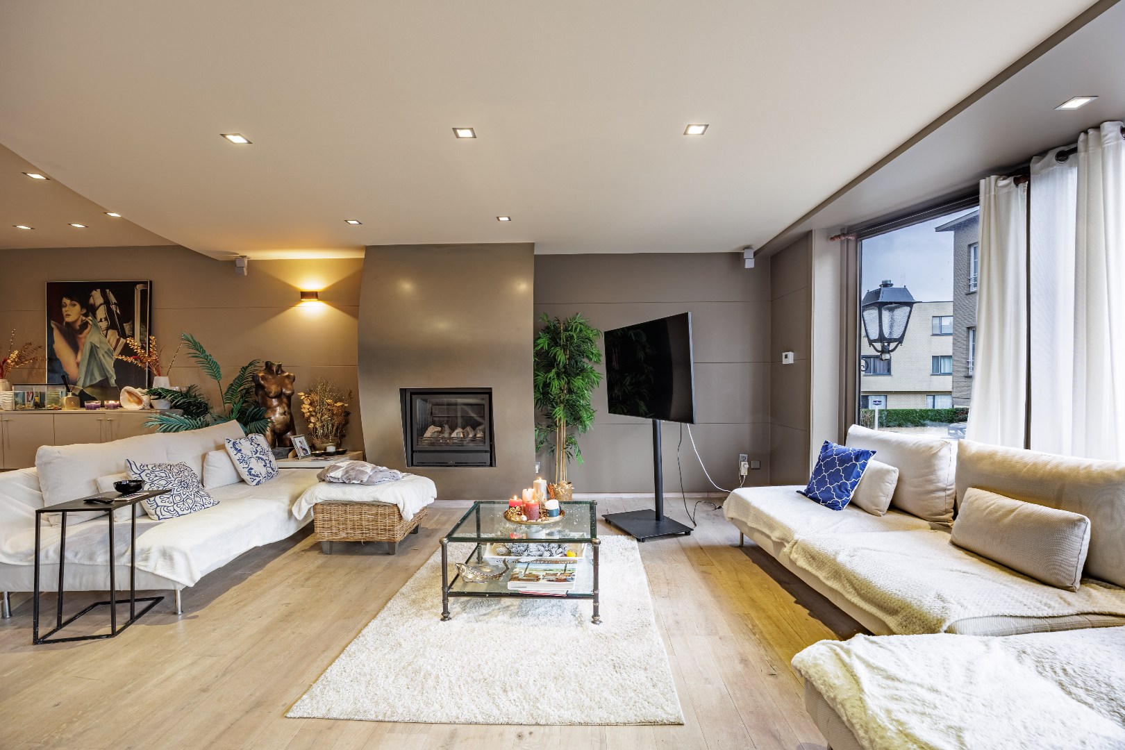 Prachtige woning met dubbele garage en tuin - foto 5