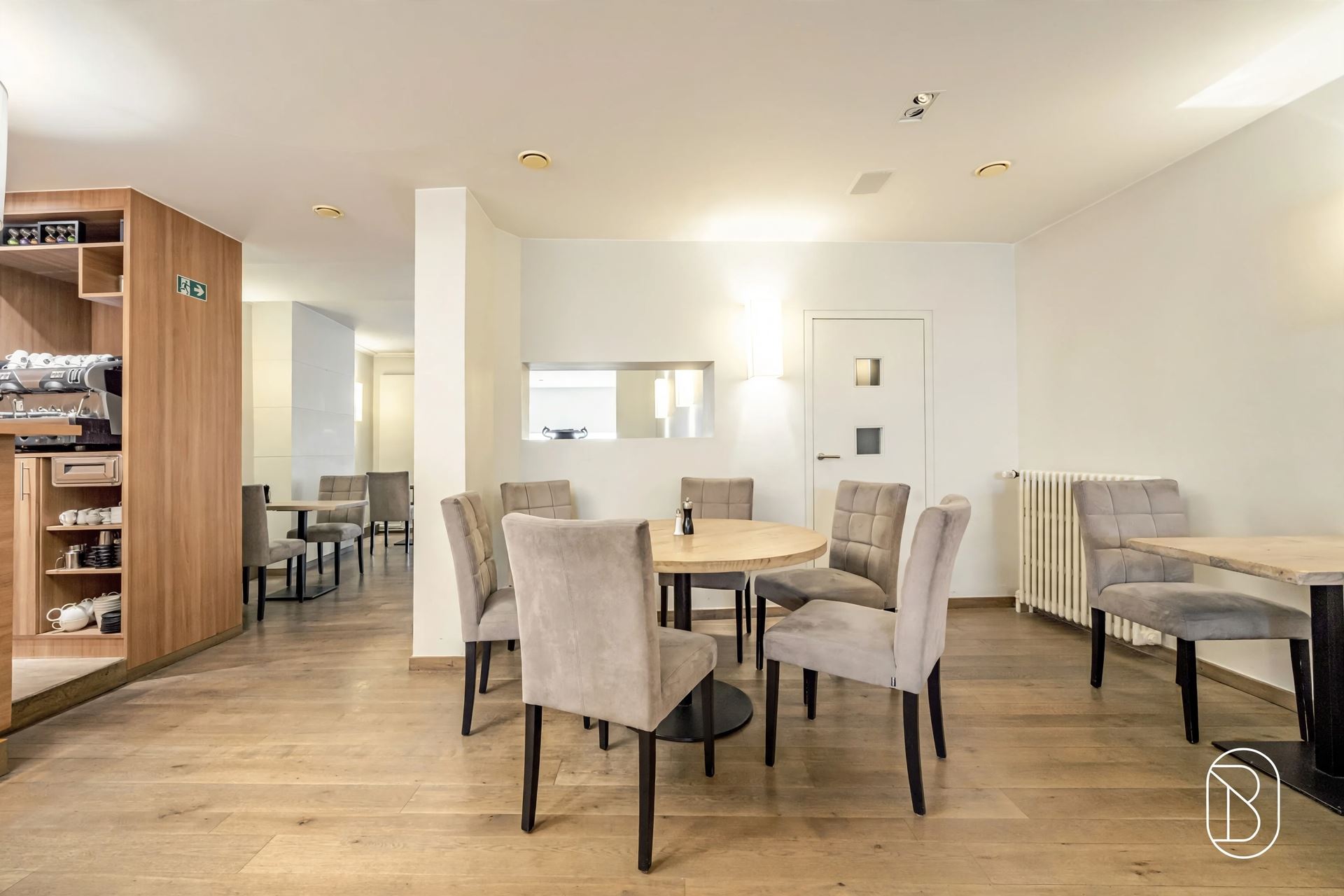 Mooi ingerichte horecazaak met terras en 2 woonsten! - foto 4