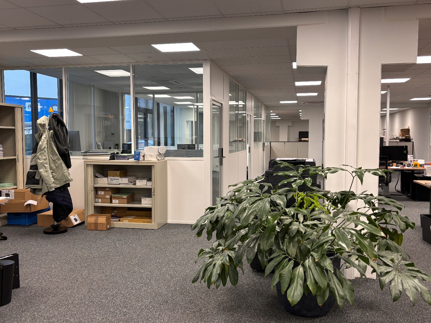 Modern en veelzijdig kantoorgebouw van 675m² te huur – Pottelberg - foto 5