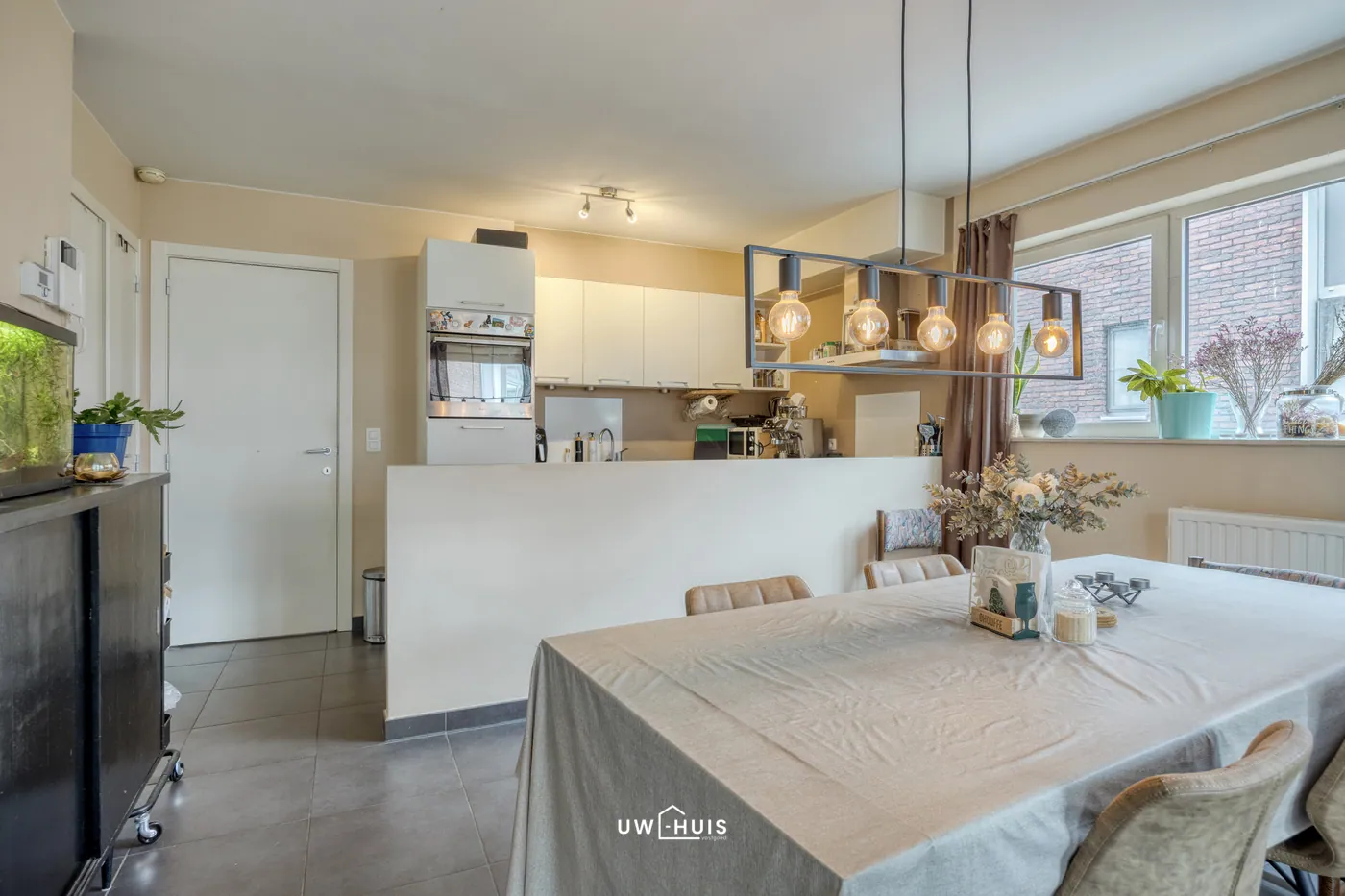 GOED GELEGEN INSTAPKLAAR APPARTEMENT  - foto 4