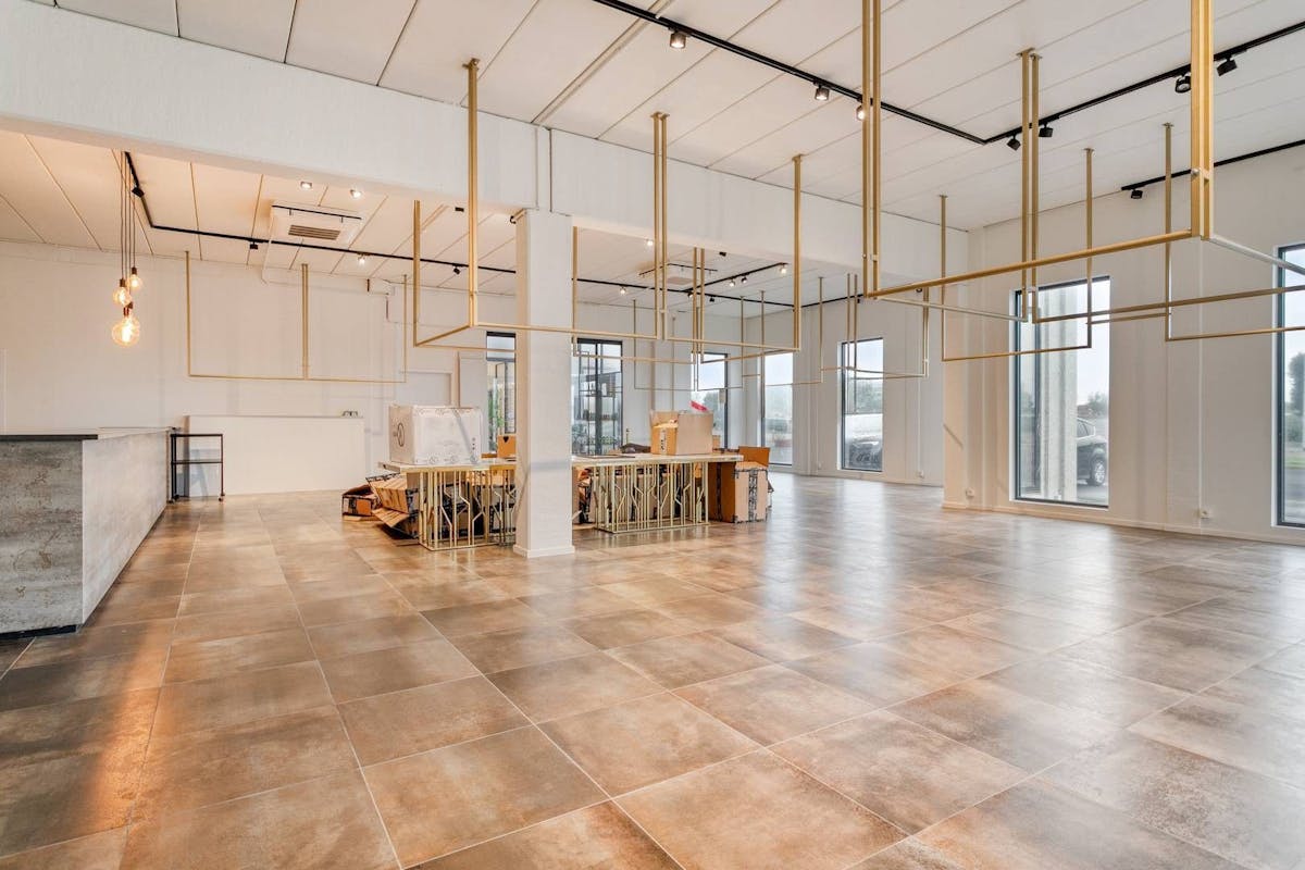 Stijlvol handelspand met tal van mogelijkheden (482m²) te koop - foto 4