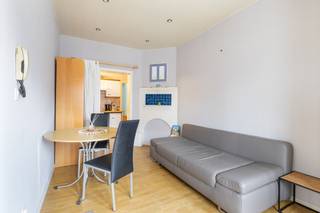 Blankenberge: Gelijkvloers appartement met 1 slaapkamer te koop vlakbij zee!Op de gelijkvloerse verdieping van een kleinschalige residentie vinden we...