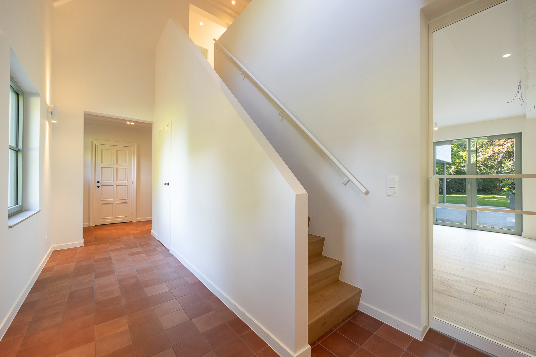 ALLEENSTAANDE VILLA MET 4 SLAAPKAMERS - foto 2