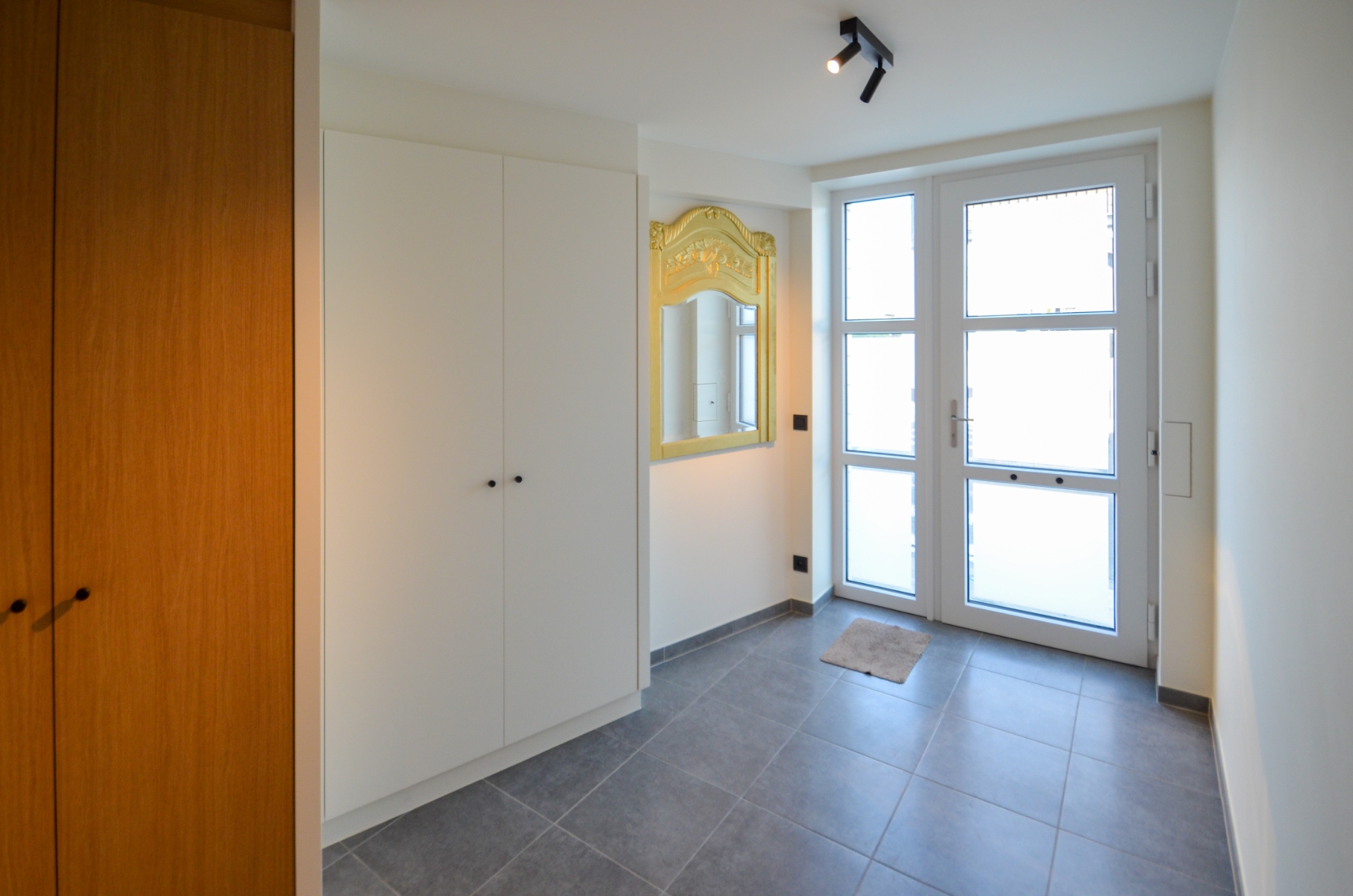 LAUWE - Subliem gerenoveerde woning vlakbij centrum, HIGH-END afwerking! - foto 3