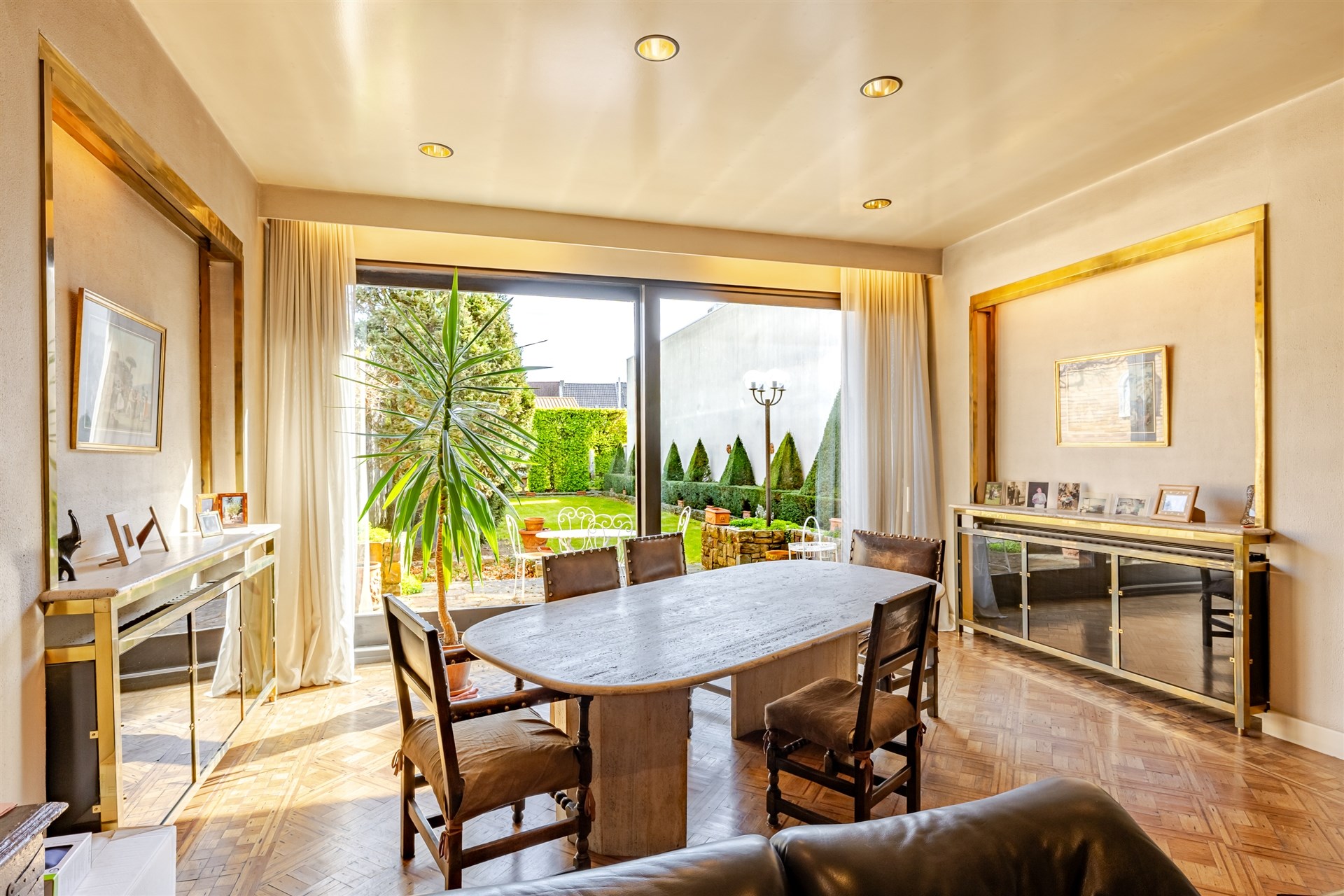 Karaktervolle herenwoning met indrukwekkende ruimte, authentieke elementen en rustige tuin nabij het stadspark - foto 5