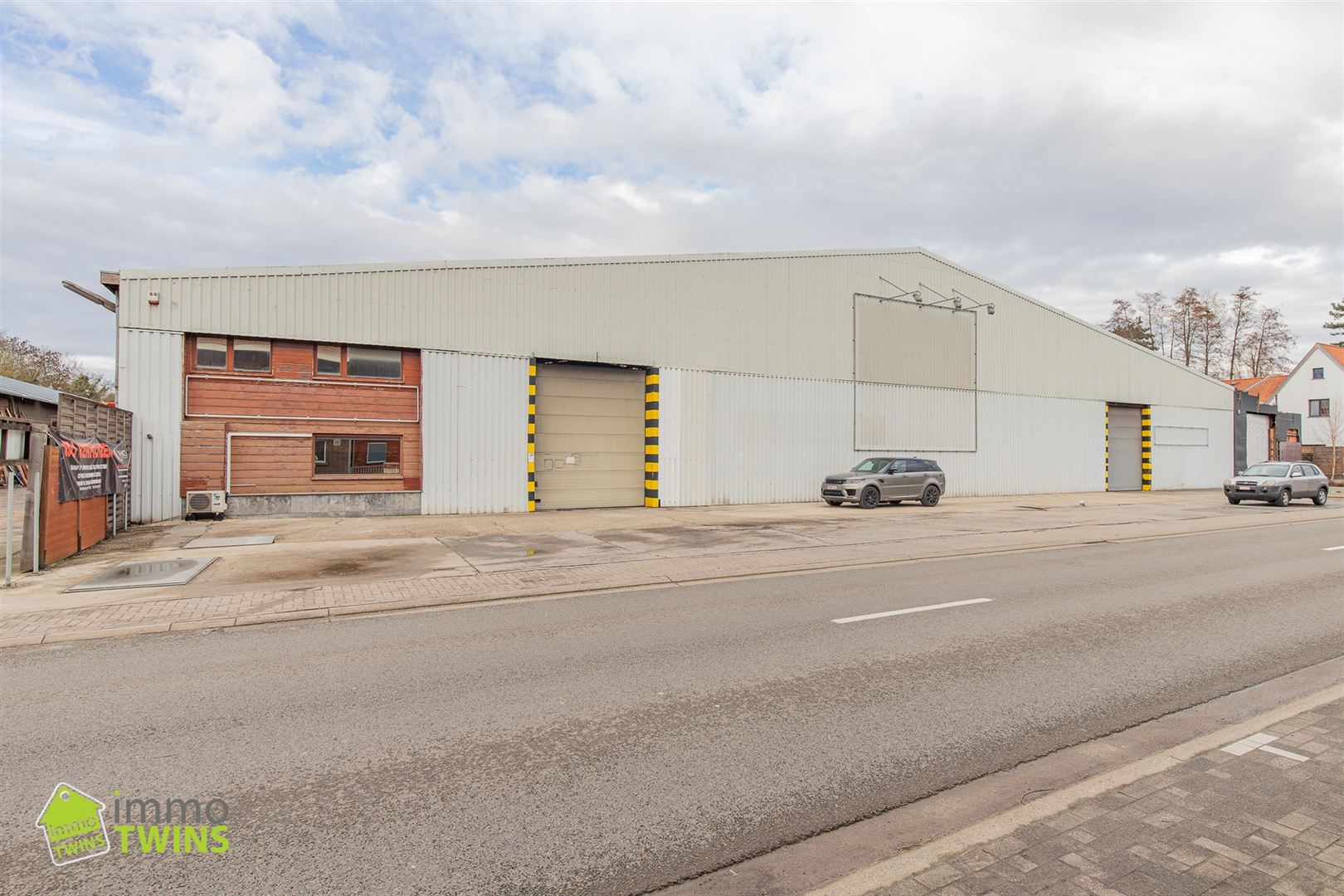 Uitzonderlijk ruim industrieel magazijn van ca. 6.900 m² te huur in Schoonaarde - foto 3