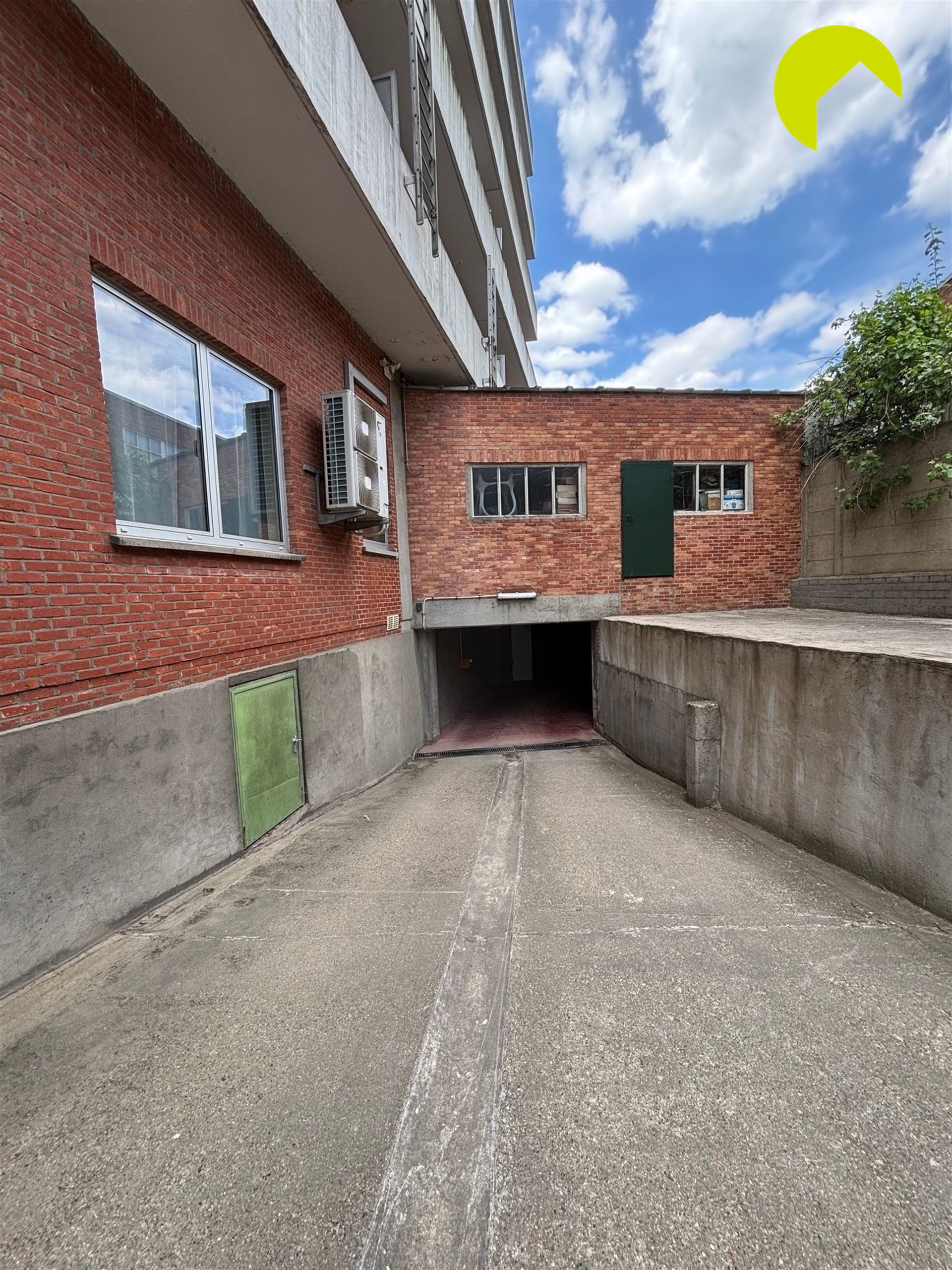 Dubbele garagebox/opslagruimte nabij centrum Mortsel - foto 5