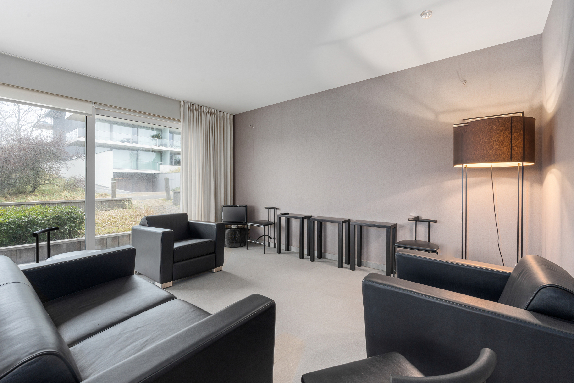 Appartement te koop in hartje Sint-André! - foto 5