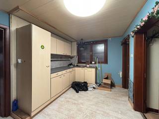 Deze te renoveren gezinswoning met twee slaapkamers is ideaal gelegen nabij het centrum van Leopoldsburg. Dankzij de nabijheid van winkels,...