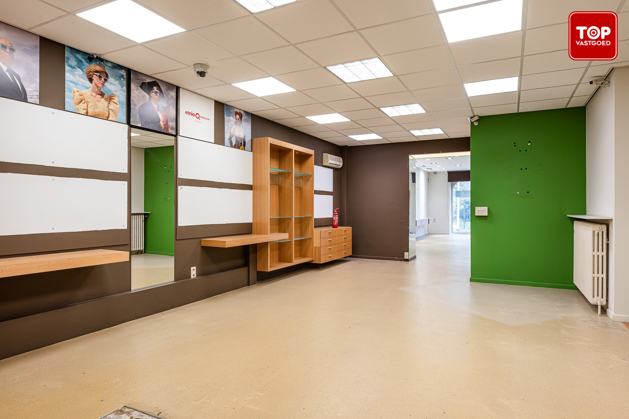 Karaktervol en multifunctioneel handelshuis op een interessante ligging. - foto 4