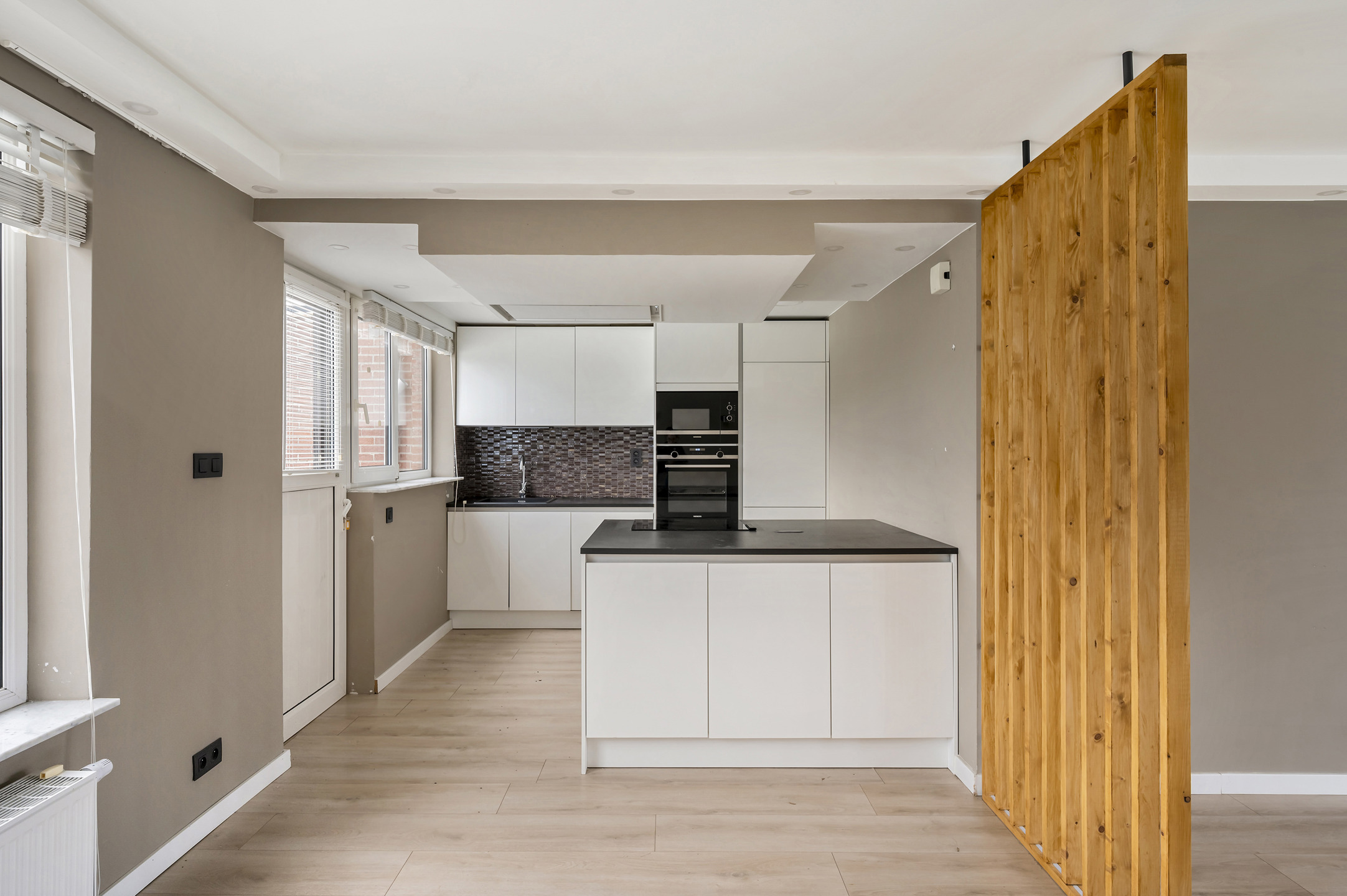 Woning met 4 slaapkamers en veranda te Paal - foto 5