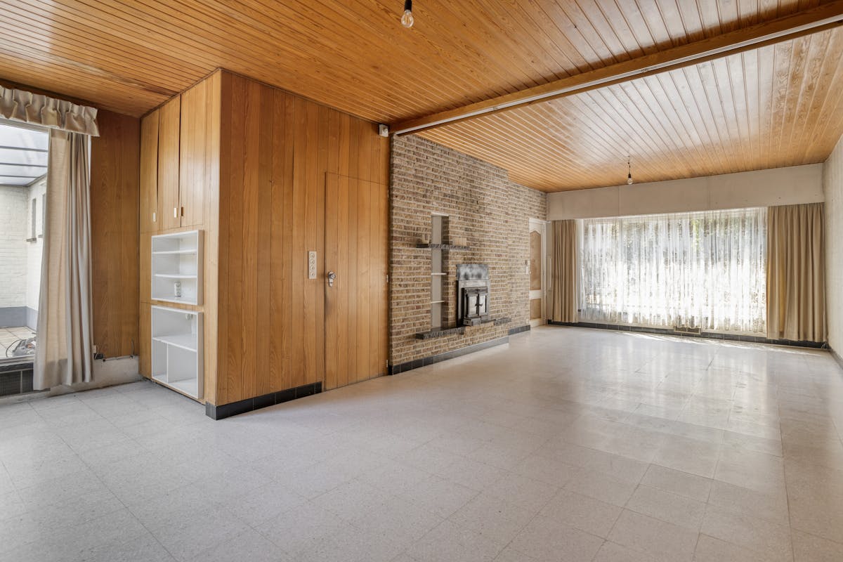 Solide huis met 4 slaapkamers, tuin, garage en kapel te koop - foto 5
