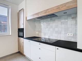 Deze charmante halfopen bebouwing (BEN-woning) combineert landelijke stijl met moderne duurzaamheid. De woning biedt vier ruime slaapkamers,...