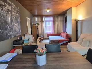 **Huisje met 2 slaapkamers met tuintje en buitenstaanplaats**Op de Naamsesteenweg, vlak aan Heverlee station, bieden wij een huisje met twee...