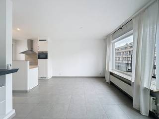 INDELING:4° verdieping: - inkomhal met gastentoilet - lichtrijke leefruimte- uitgeruste open keuken - gezellig zonovergoten terras - 2...