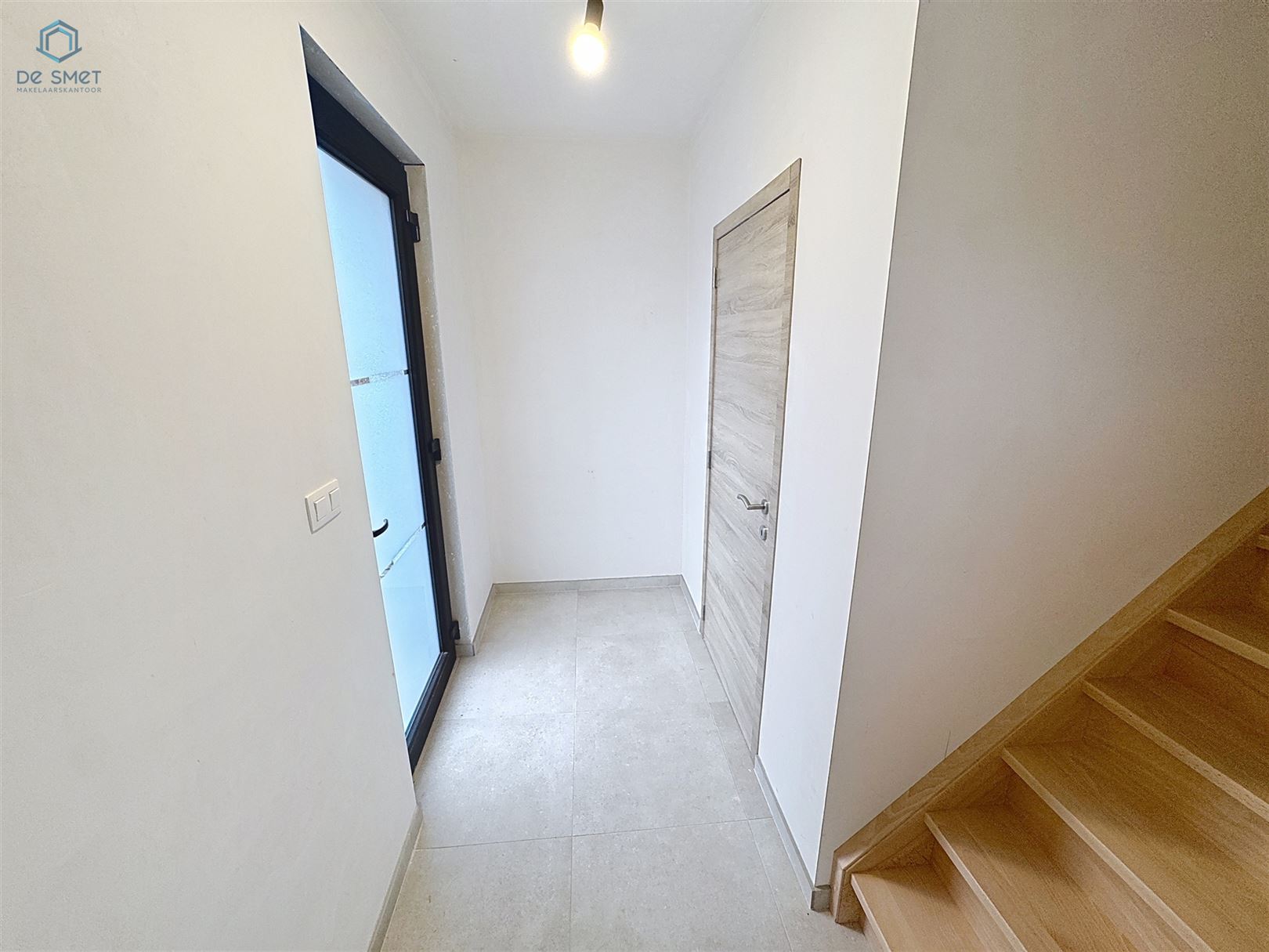 Rustig gelegen, energiezuinige nieuwbouwwoning met 4 slaapkamers en tuin - foto 2