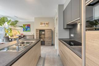 De ideale ligging van dit appartement draagt bij aan een heerlijke woonervaring. Gelegen in een rustige entiteit, geniet u van privacy en...