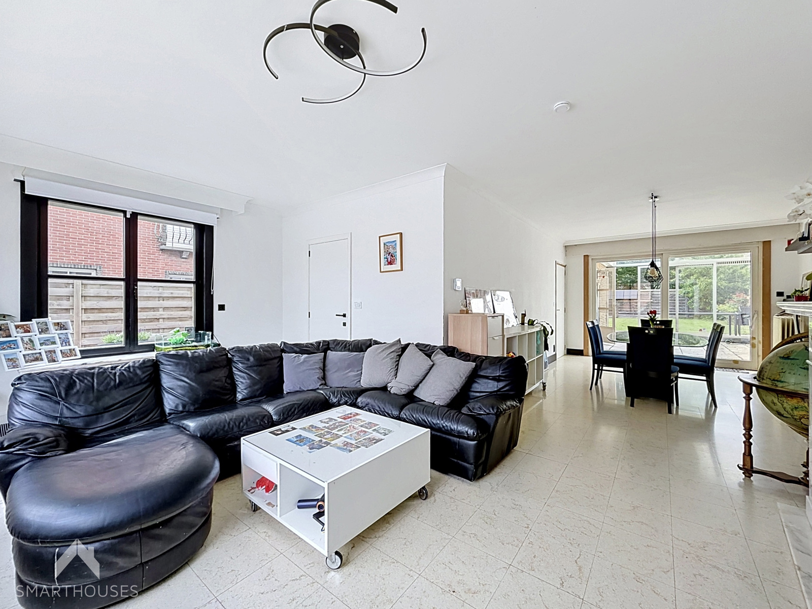 Ruime woning met 3 slaapkamers en garage - foto 3