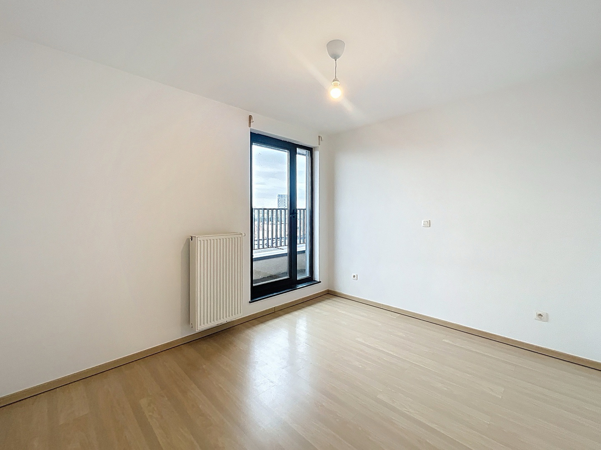 Apartment for rent in Woluwe-Saint-Lambert with 2 bedrooms - photo 3