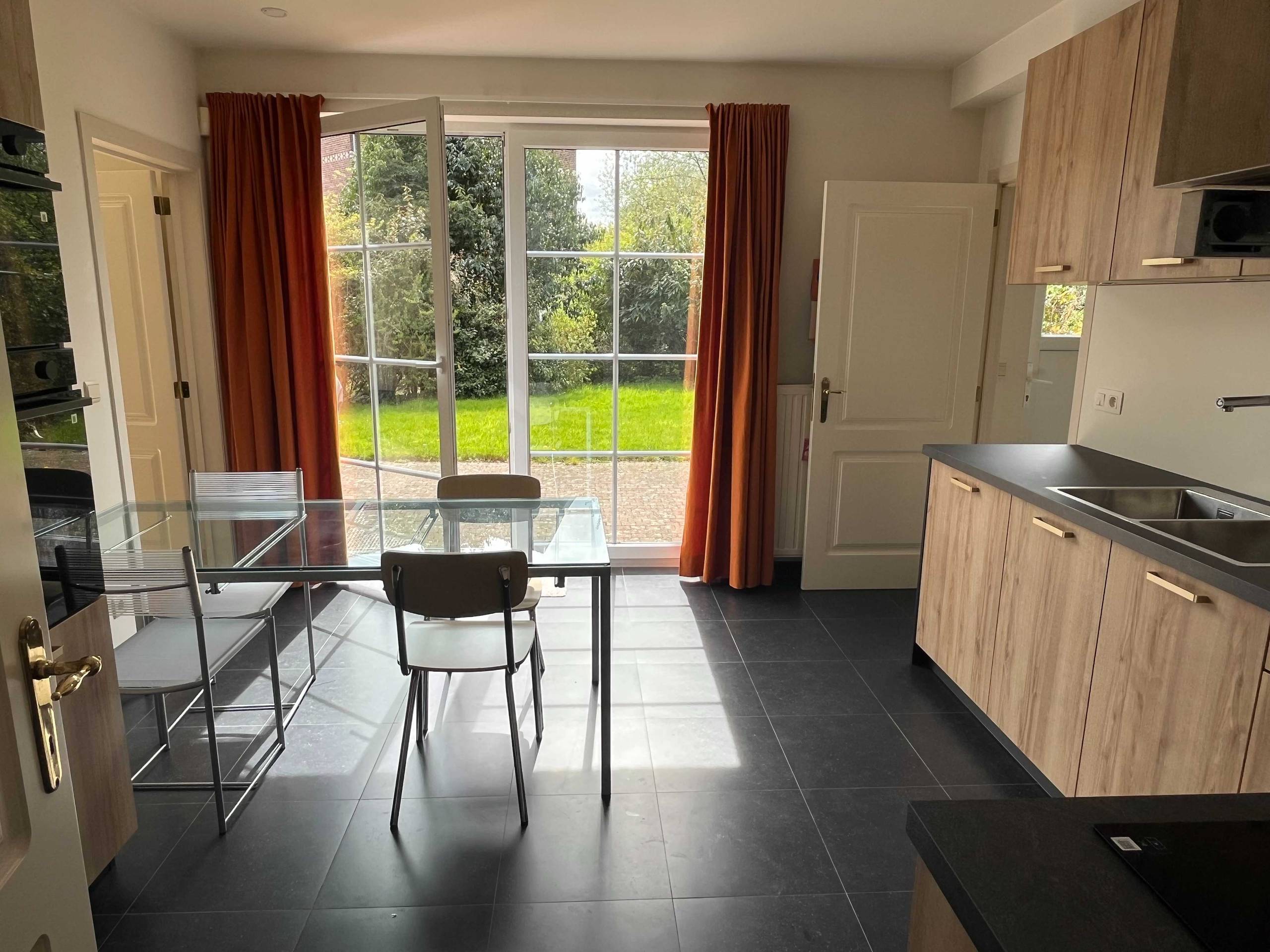 Maison à louer à Tervuren avec 5 chambres - photo 3