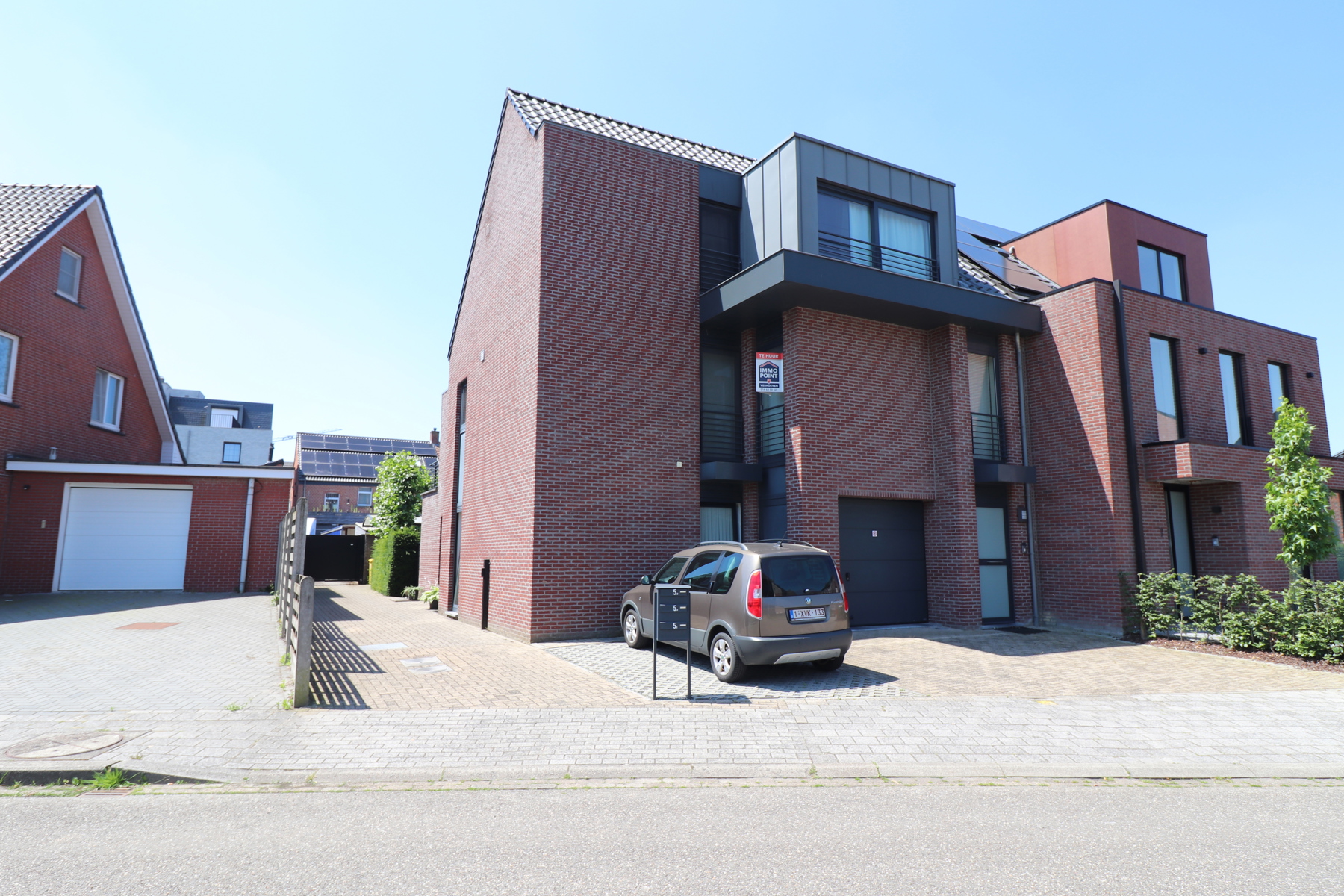 Een appartement op de 1ste verdieping met 2 slaapkamers en terras. - foto 1