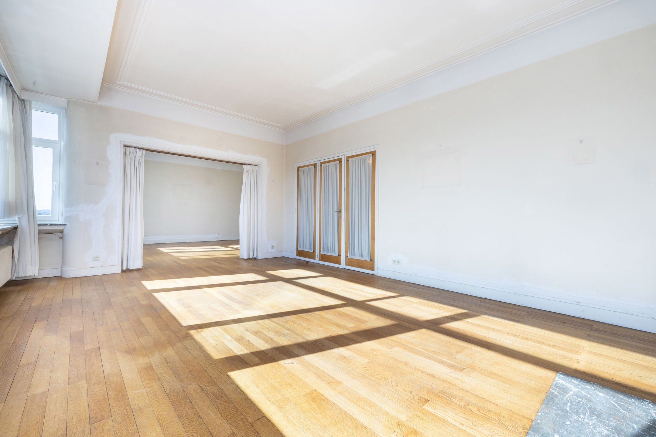 Ruim luxe appartement te gerenoveren - foto 2