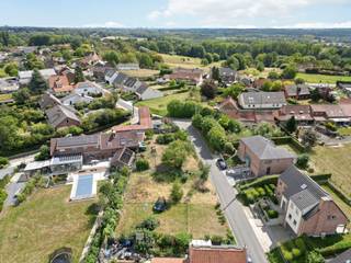 Bent u op zoek naar een rustig gelegen perceel om uw droomwoning te realiseren, maar toch met alle voorzieningen binnen handbereik? Deze...